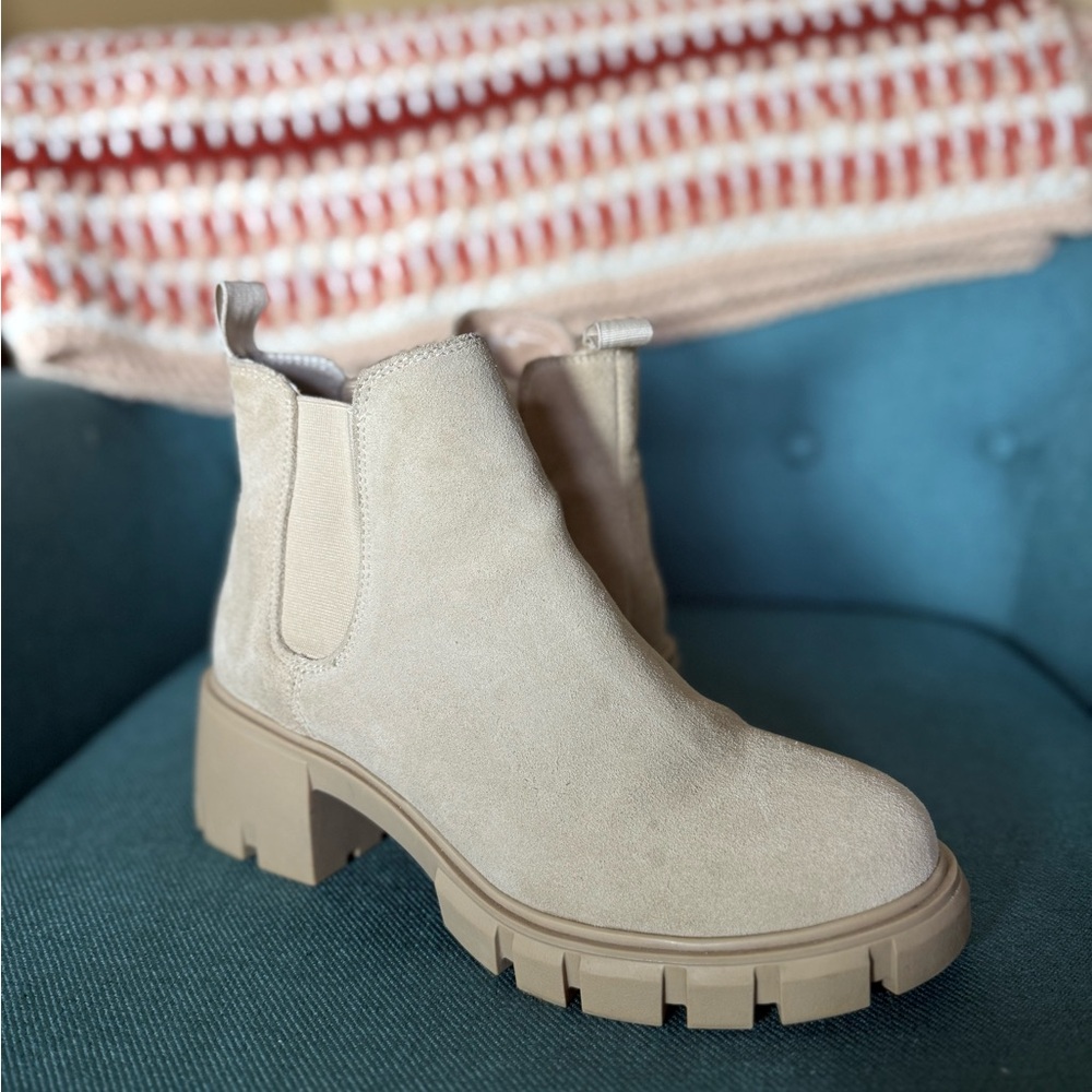 Steve Madden Beige Suede Ankle Booties